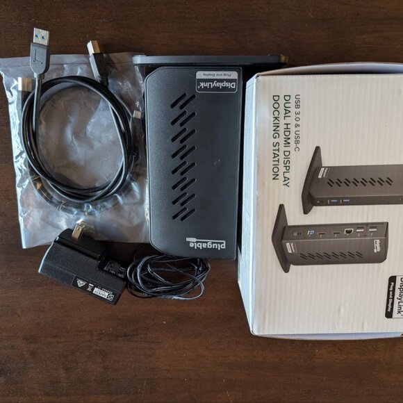 Plugable USB 3.0 and USB-C Universal Laptop Docking Station with 2 HDMI Ports - Picture 9 of 9